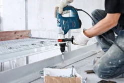 Bosch borehammer til 230V