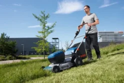 Bosch plæneklipper 18V, uden batteri