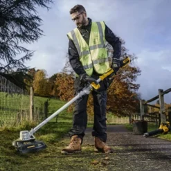 Dewalt 18V XR DCMST561N-XJ græstrimmer, foldbart skaft, 36 cm, uden batteri