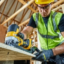 Dewalt 18V XR DCS335N-XJ stiksav, med stavhåndtag, uden batteri