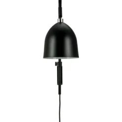 Dyberg Larsen Easton væglampe