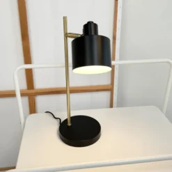Dyberg Larsen Ocean bordlampe, sort