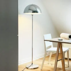 Dyberg Larsen Stockholm gulvlampe, krom