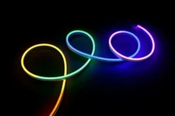 Eglo LED strip med farvet lys & mikrofon