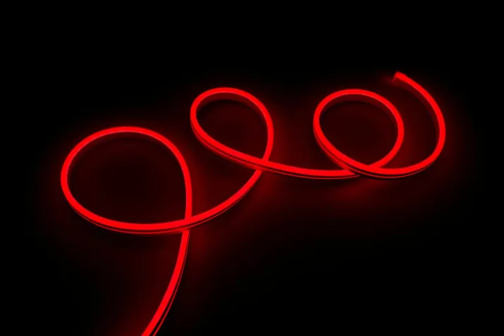 Eglo LED strip med farvet lys & mikrofon