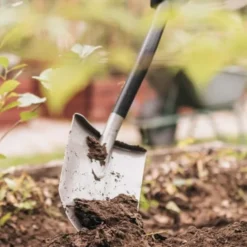 Fiskars Ergonomic spidsspade