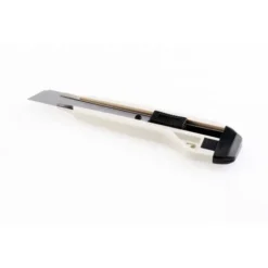 Hobbykniv med bræk af blade, 18mm