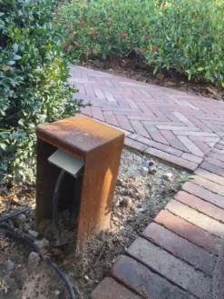 Jesmig stikholder til 1 stik, corten stål