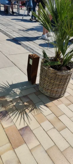 Jesmig stikholder til 1 stik, corten stål