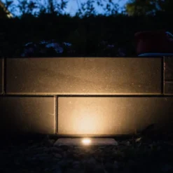 Light By Juul Holmegaardsten med Cosmos spot, antracit