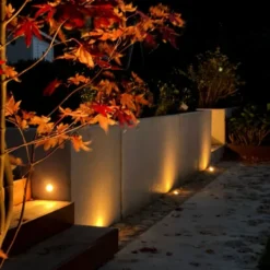 Light By Juul pigsten med Cosmos spot