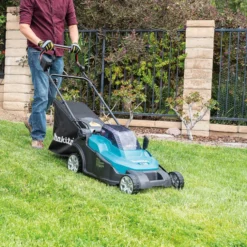 Makita plæneklipper DLM432Z 18V, uden batteri