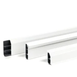 2 meter Rehau fodpanel, SL 20/50 mm, hvid