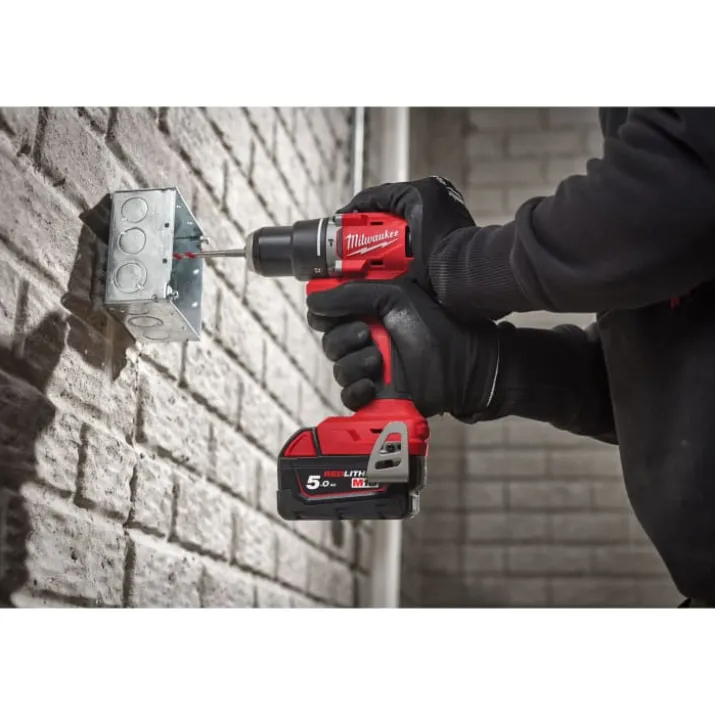 Milwaukee M18 BLPDRC-502C slagboremaskine, m. 2 x 5,0 Ah batterier og lader