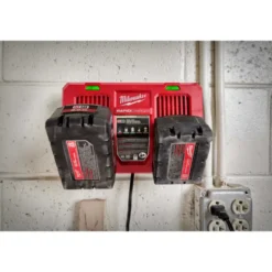 Milwaukee M18 DFC lader