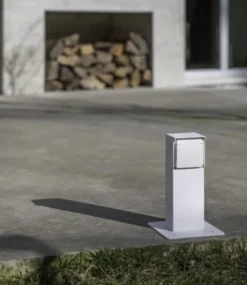 Niko Hydro stikkontakt, sidejord og pillesikring, 1 modul, hvid