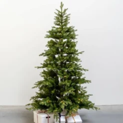 Sirius Eric kunstigt juletræ med lys, 210 cm