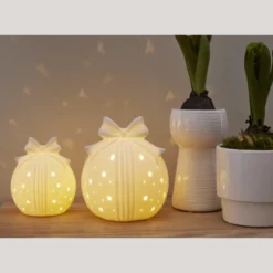 Star Trading Rozy julekugle med lys, 14 cm